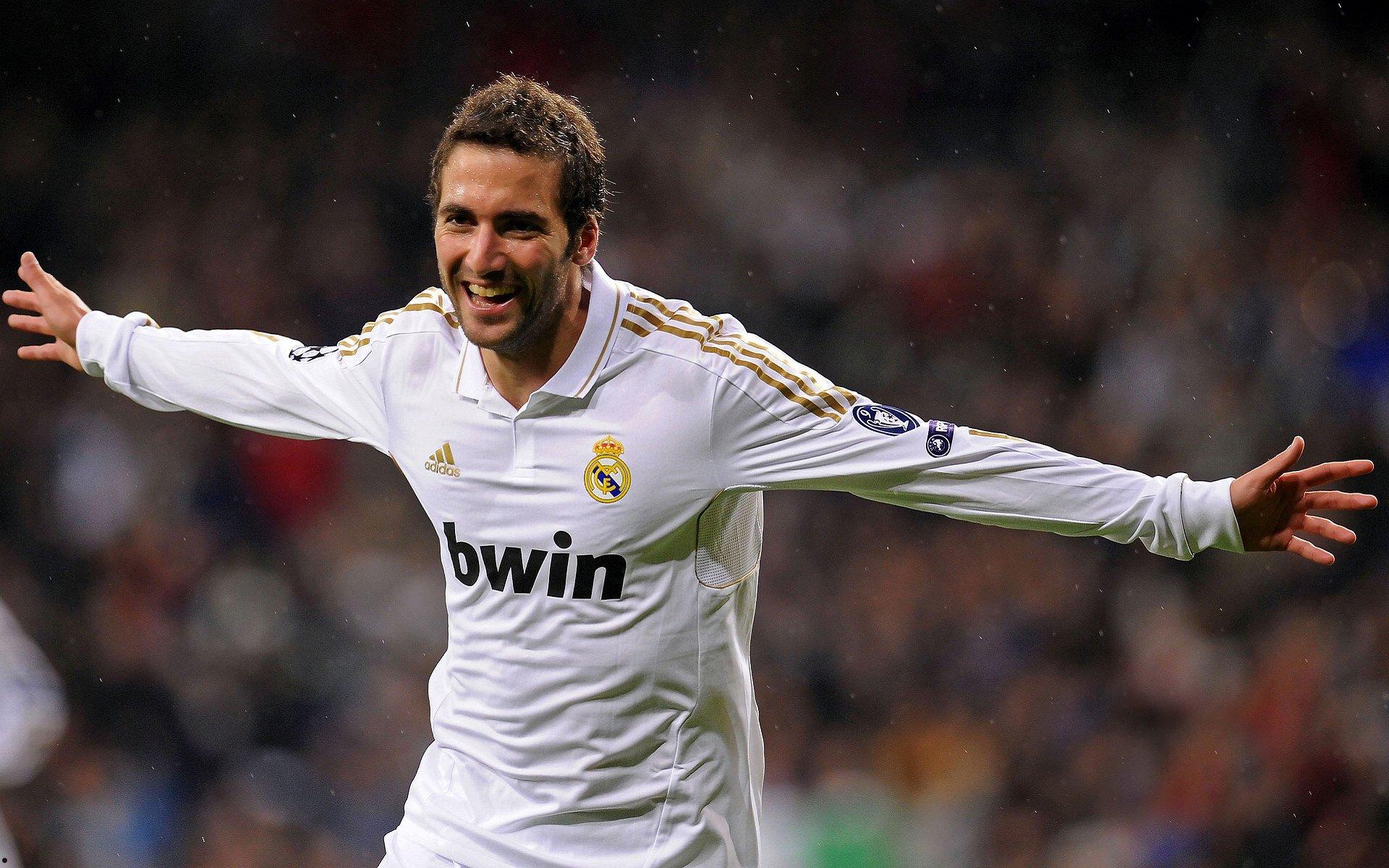 B费坦言团队责任无分你我 缺席之战亦感批评压力